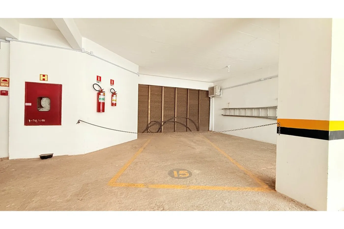 FGN 71 Sala 612481004-79 - REMAX Andar de Cima Exclusividades