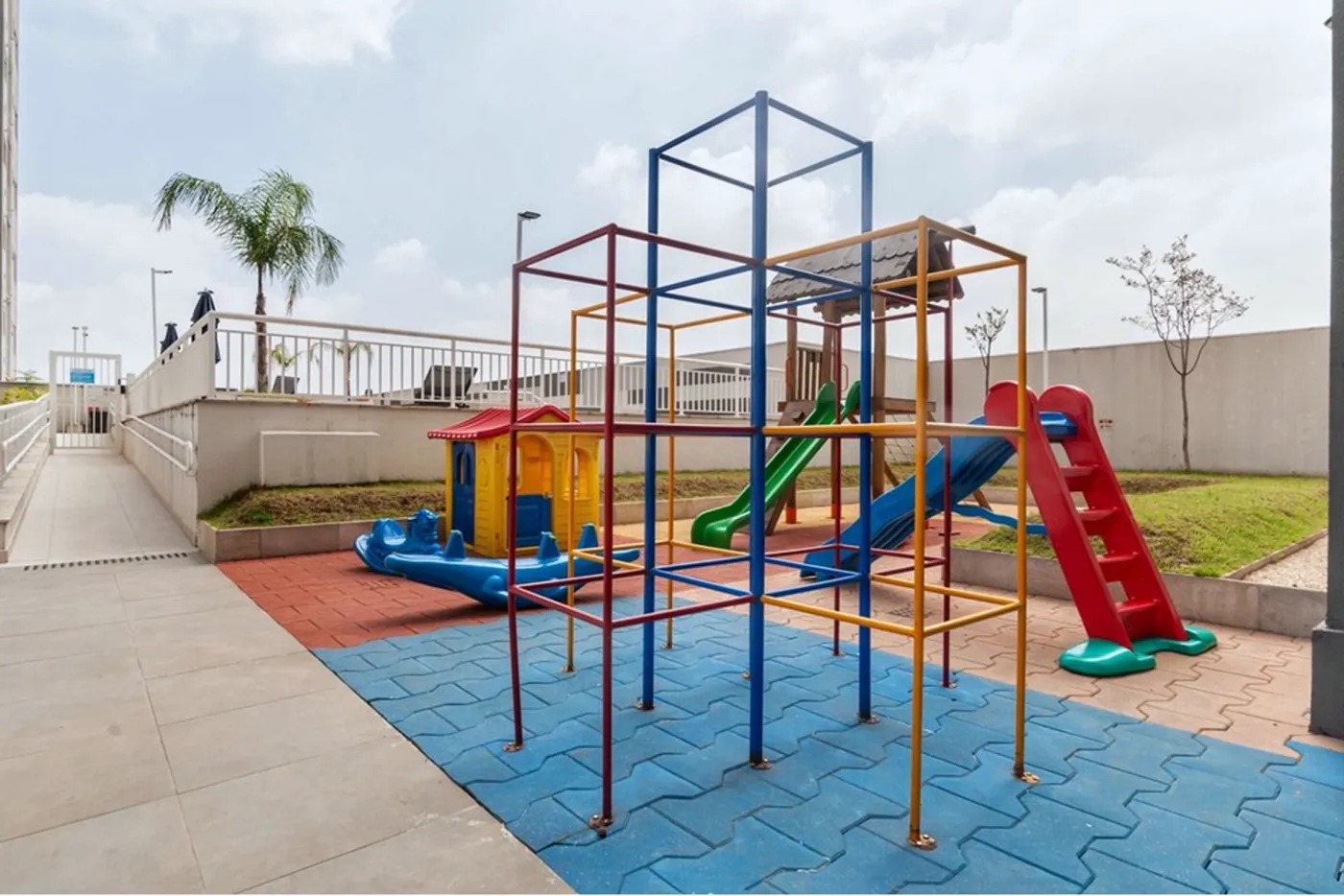 LIDS 1137 Apto 601191032-41 - REMAX Kasa Exclusividades LIDS 1137 Apto 601191032-41 - REMAX Kasa Exclusividades