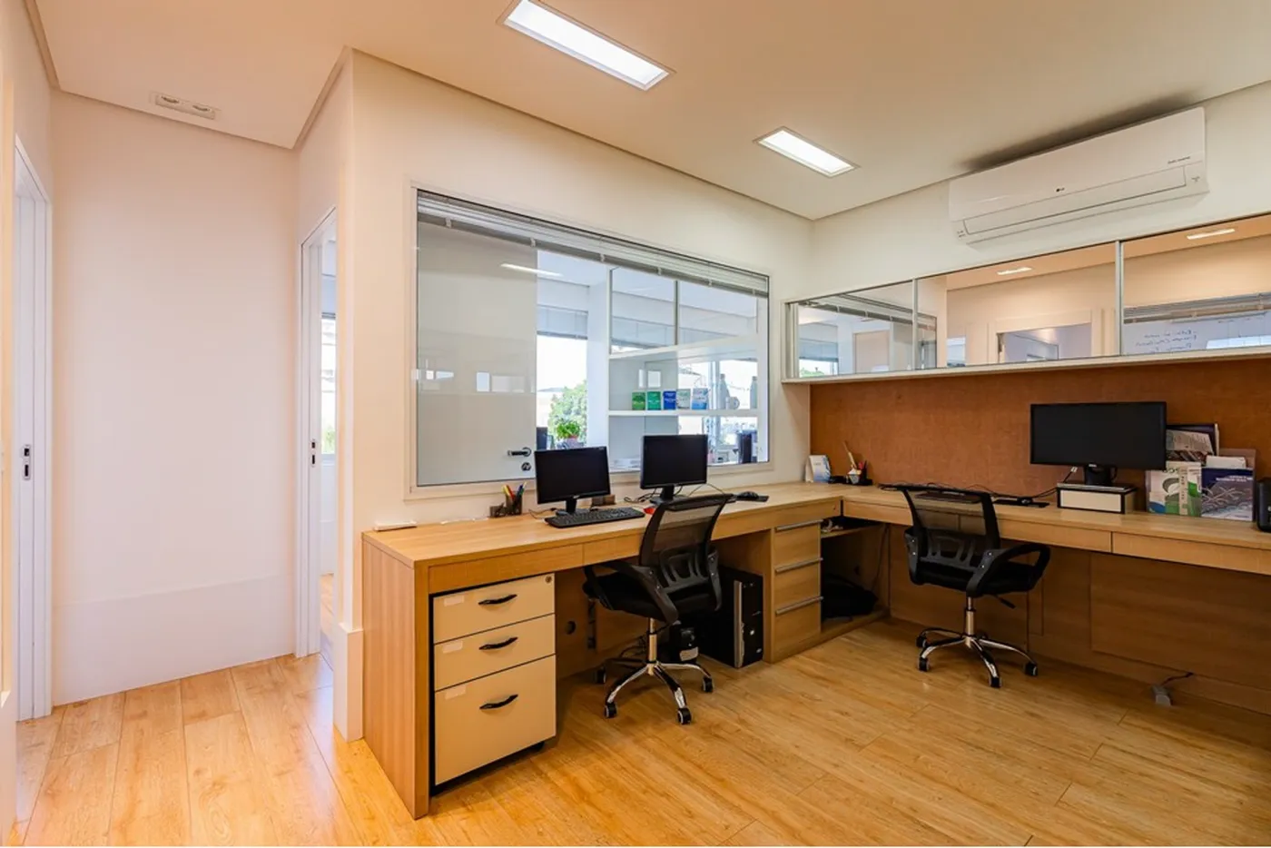 CDPTM 22 Sala 612481076-17 - REMAX Andar de Cima Exclusividades