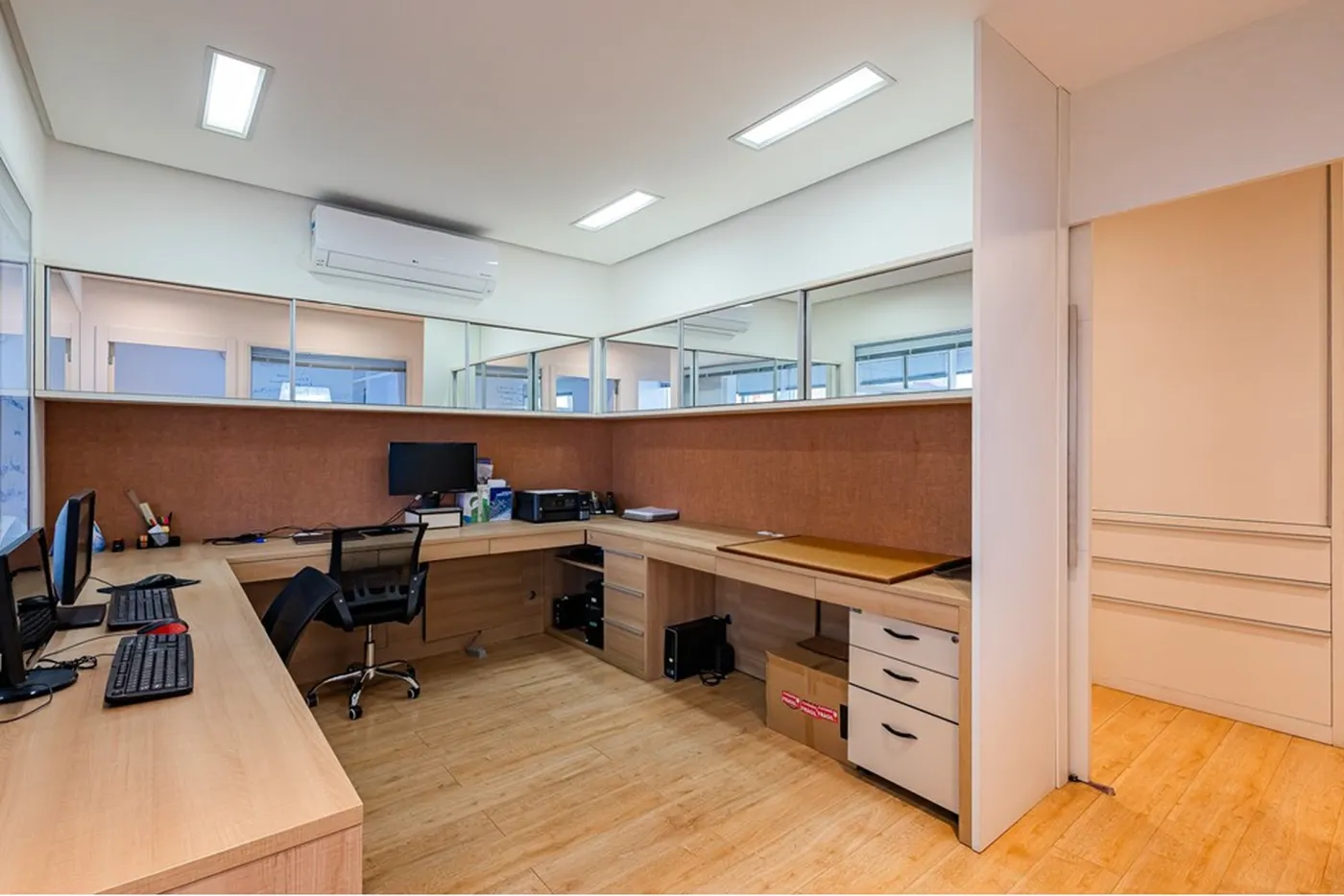 CDPTM 22 Sala 612481076-17 - REMAX Andar de Cima Exclusividades