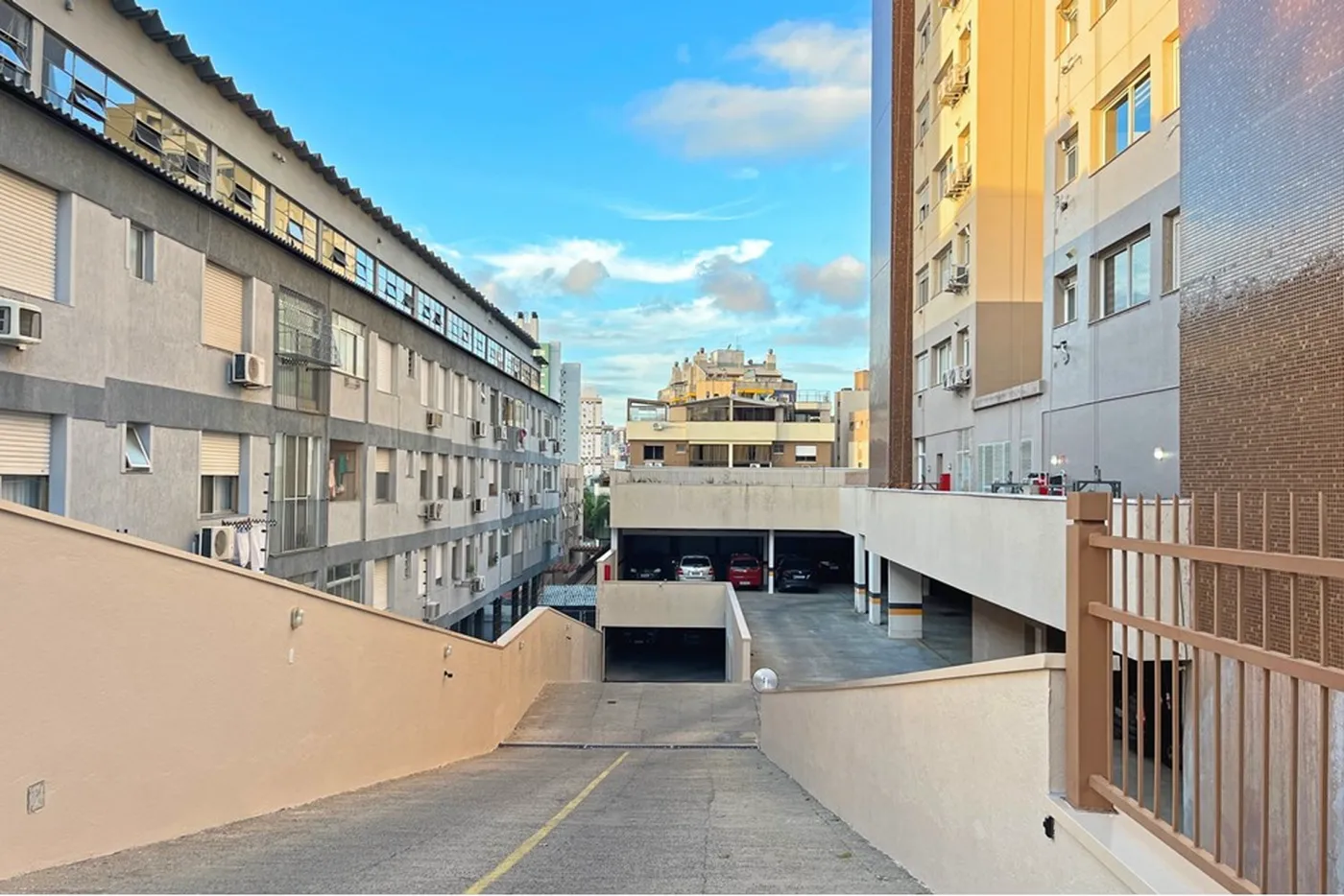 SGJ 1188 Apto 610291007-44 - REMAX Capital Park Exclusividades