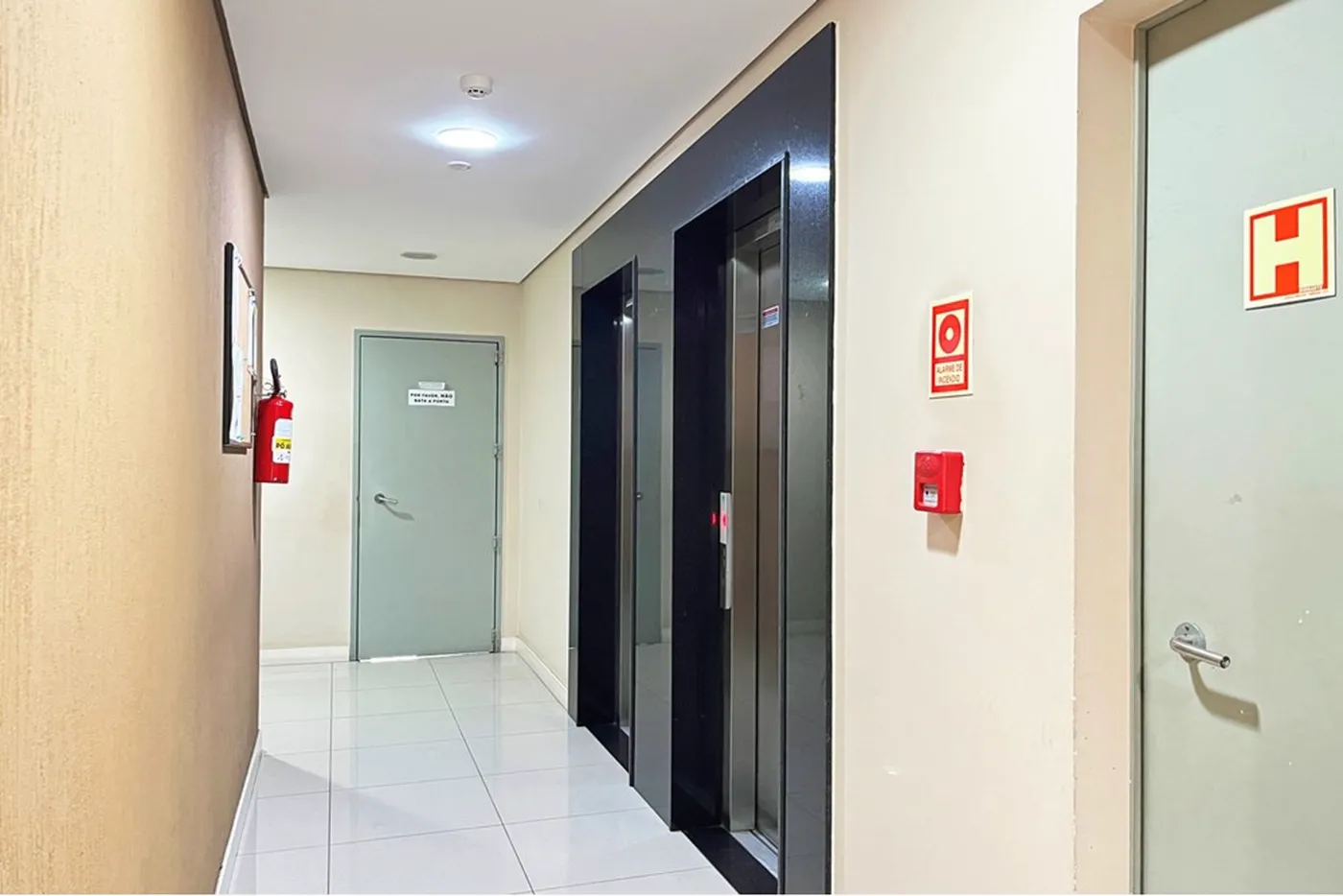 SGJ 1188 Apto 610291007-44 - REMAX Capital Park Exclusividades