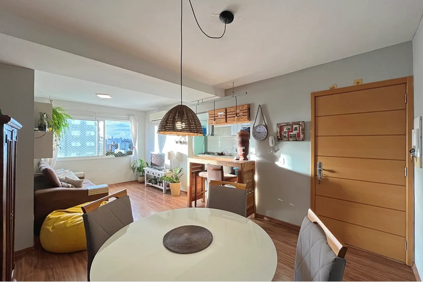 SGJ 1188 Apto 610291007-44 - REMAX Capital Park Exclusividades