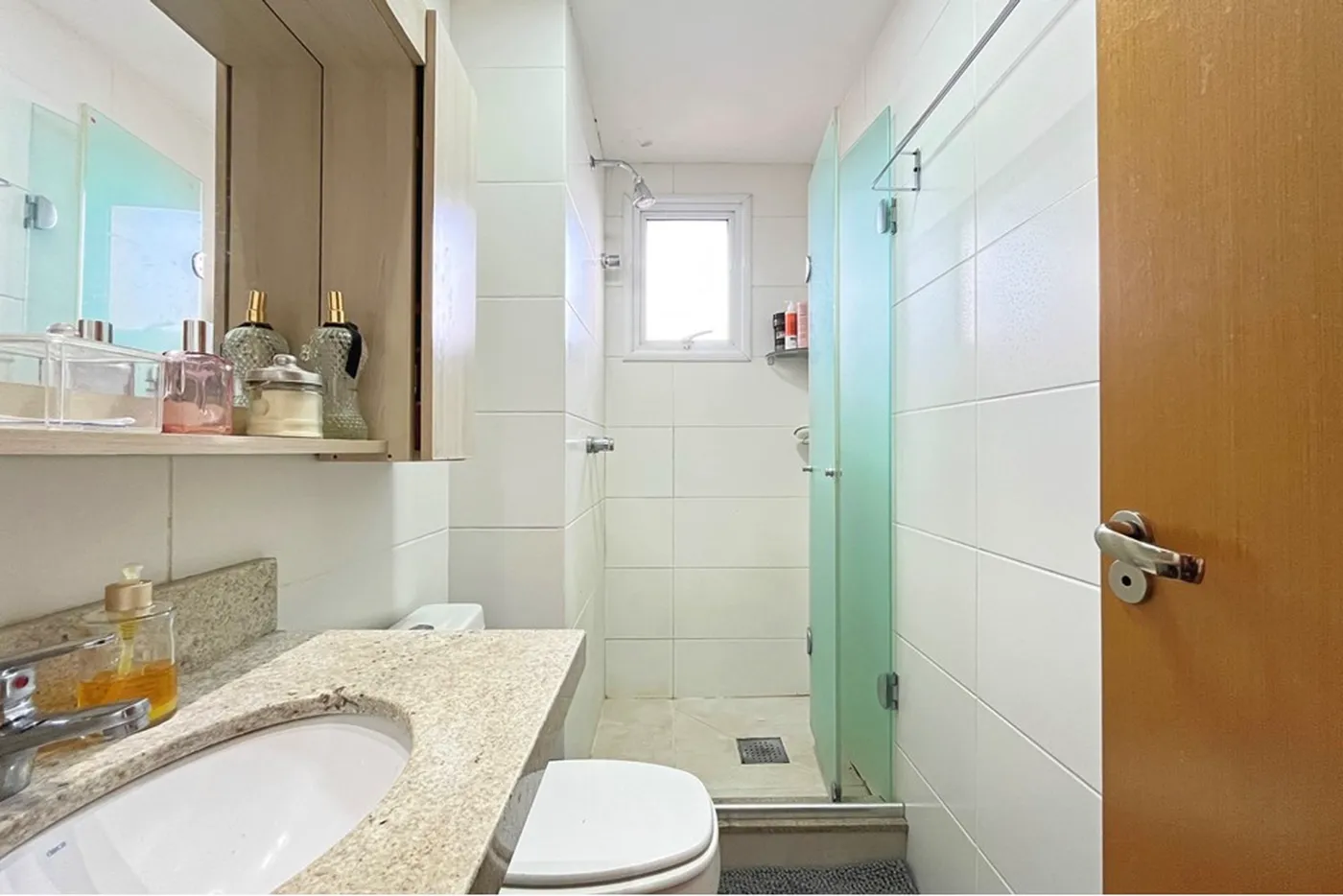 SGJ 1188 Apto 610291007-44 - REMAX Capital Park Exclusividades