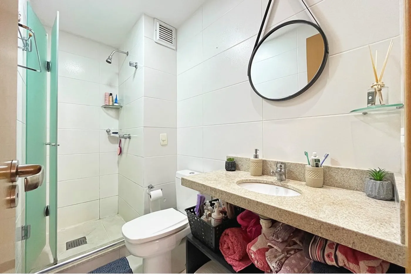 SGJ 1188 Apto 610291007-44 - REMAX Capital Park Exclusividades