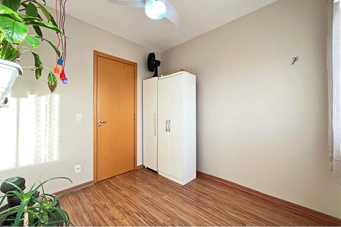 SGJ 1188 Apto 610291007-44 - REMAX Capital Park Exclusividades