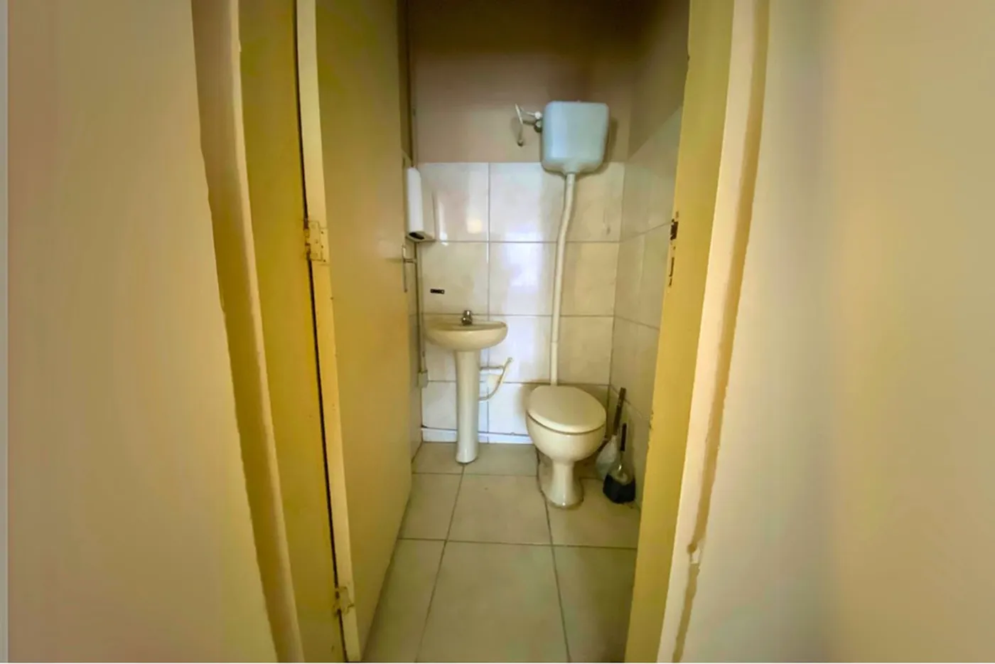 CT 17 Sala 610241038-5 - REMAX 520 Exclusividades CT 17 Sala 610241038-5 - REMAX 520 Exclusividades