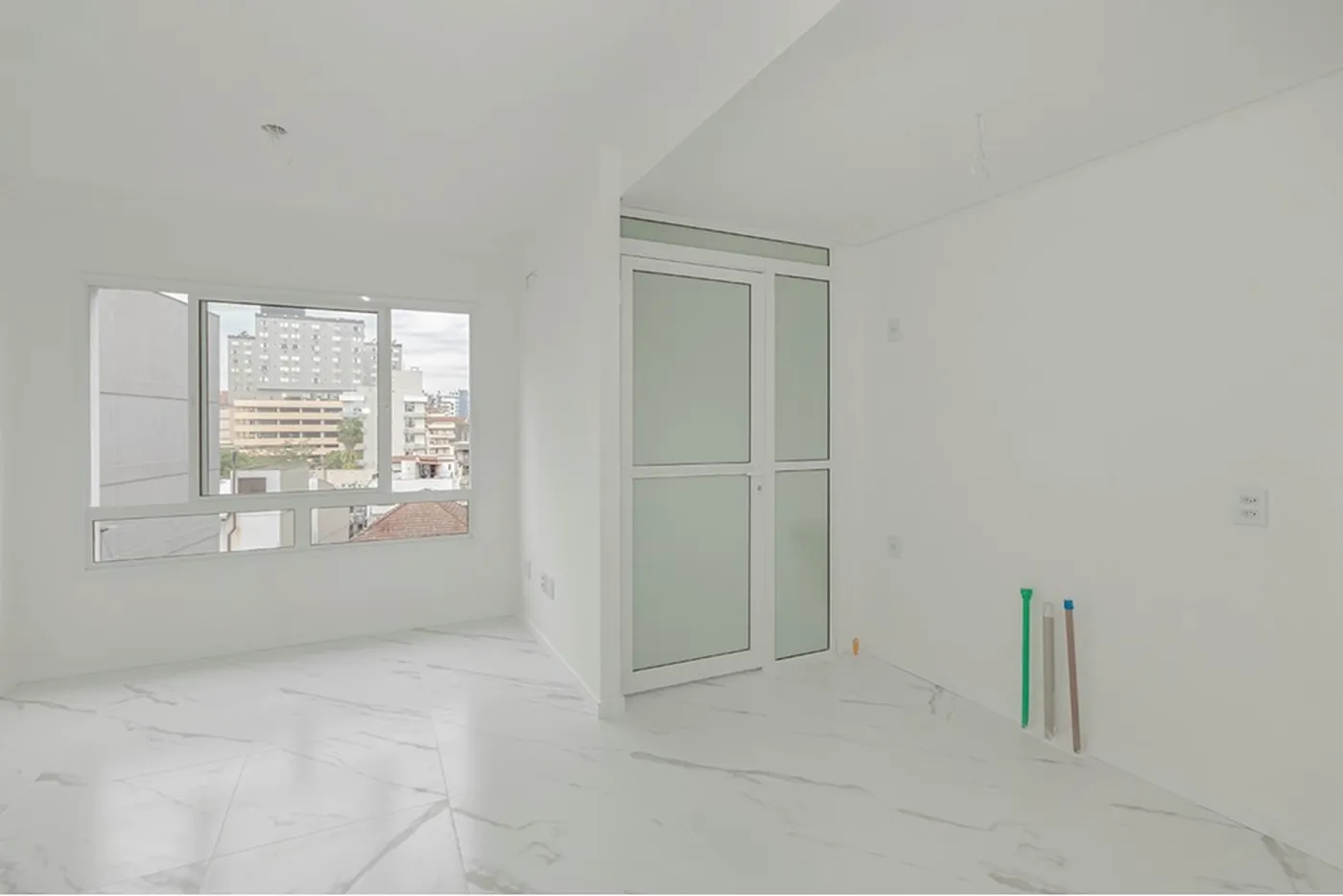 MDVC 96 Apto 612481060-7 - REMAX Andar de Cima Exclusividades