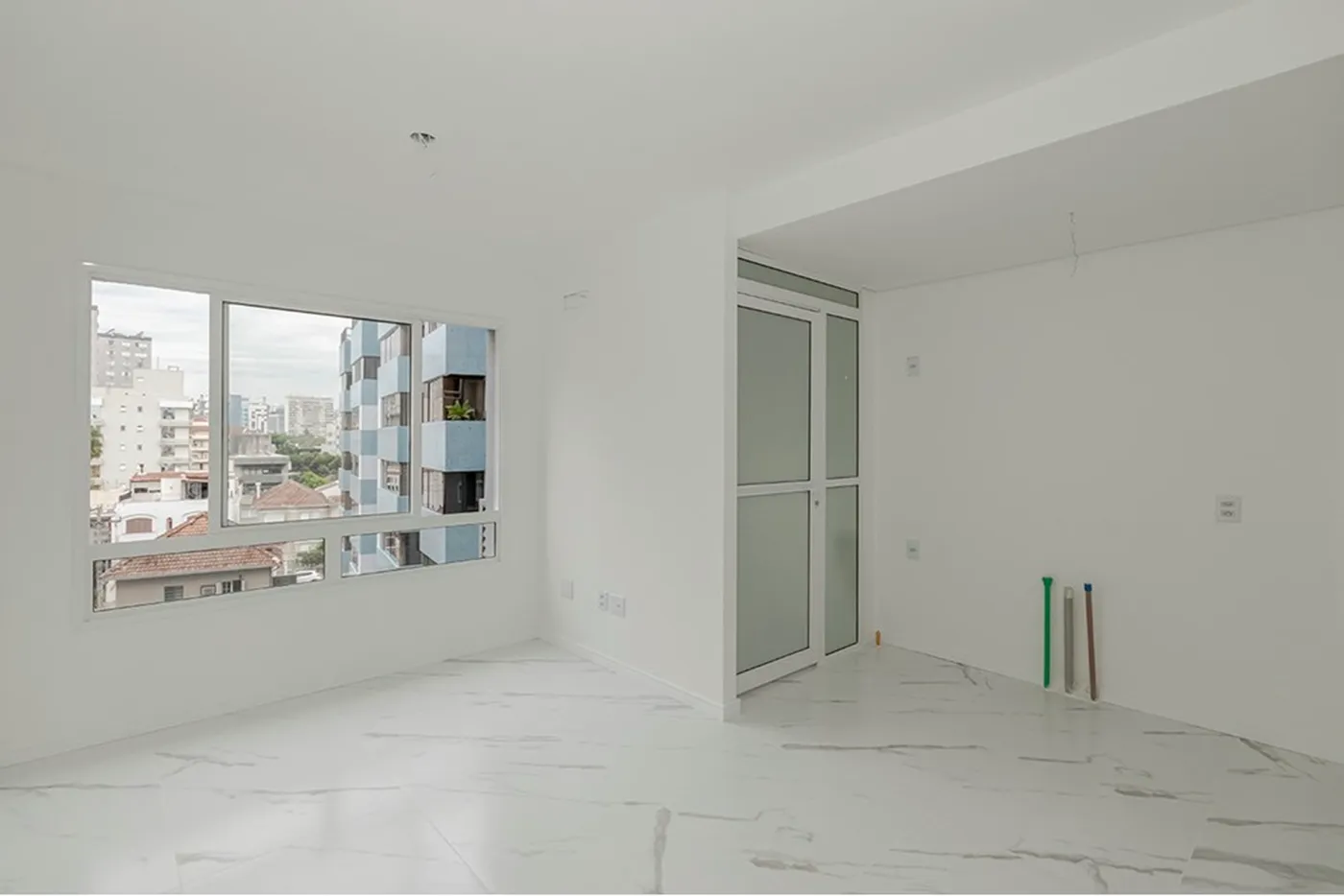 MDVC 96 Apto 612481060-7 - REMAX Andar de Cima Exclusividades