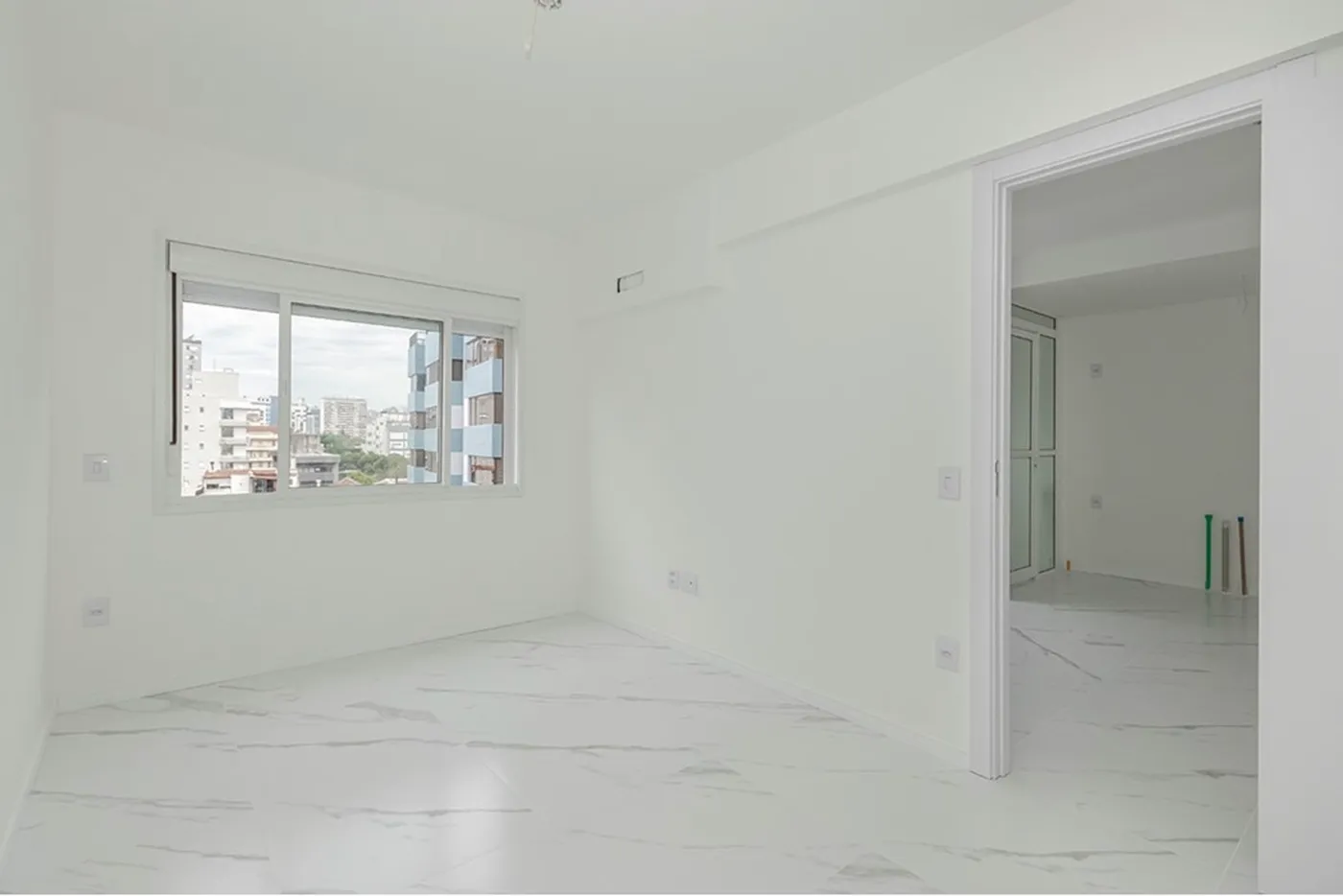 MDVC 96 Apto 612481060-7 - REMAX Andar de Cima Exclusividades