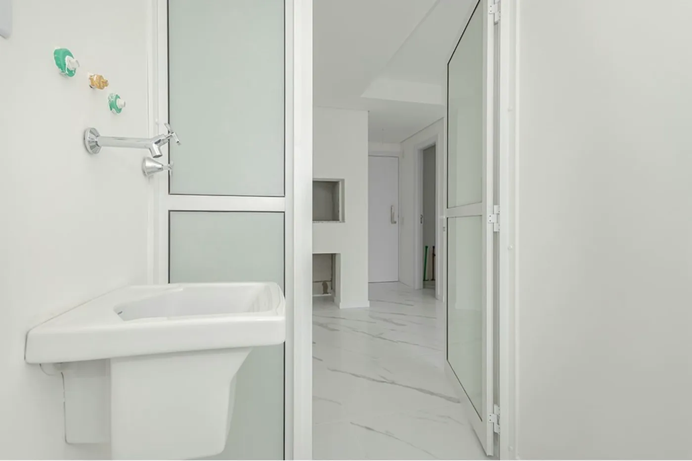 MDVC 96 Apto 612481060-7 - REMAX Andar de Cima Exclusividades