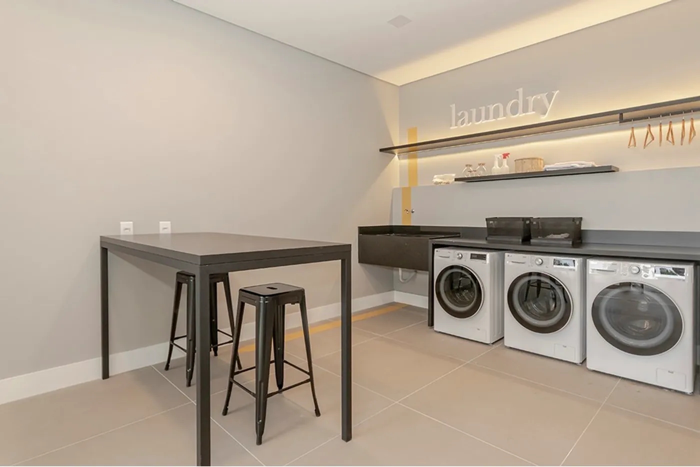 MDVC 96 Apto 612481060-7 - REMAX Andar de Cima Exclusividades