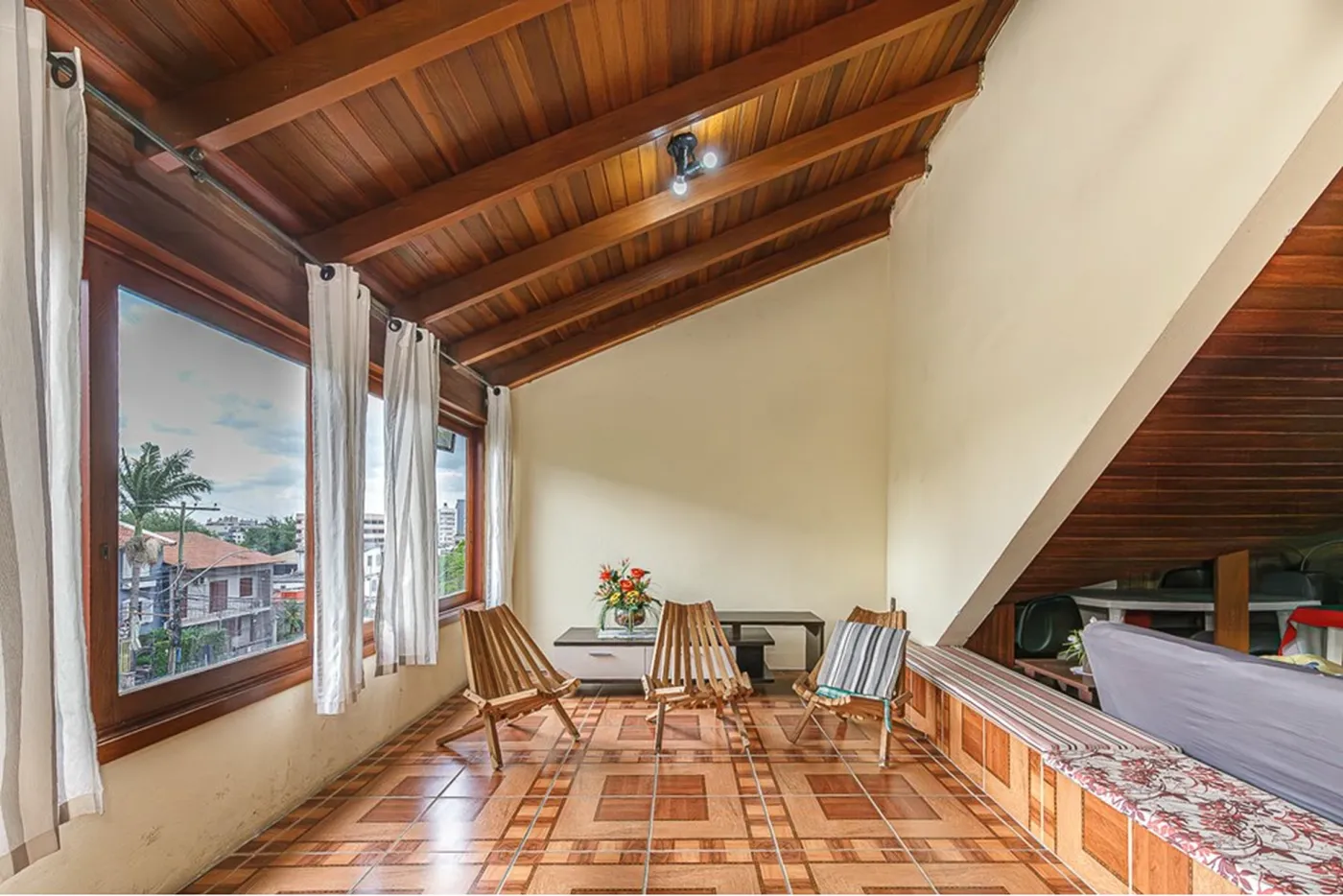 VIEJMDC 94 Casa 612481038-43 - REMAX Andar de Cima Exclusividades