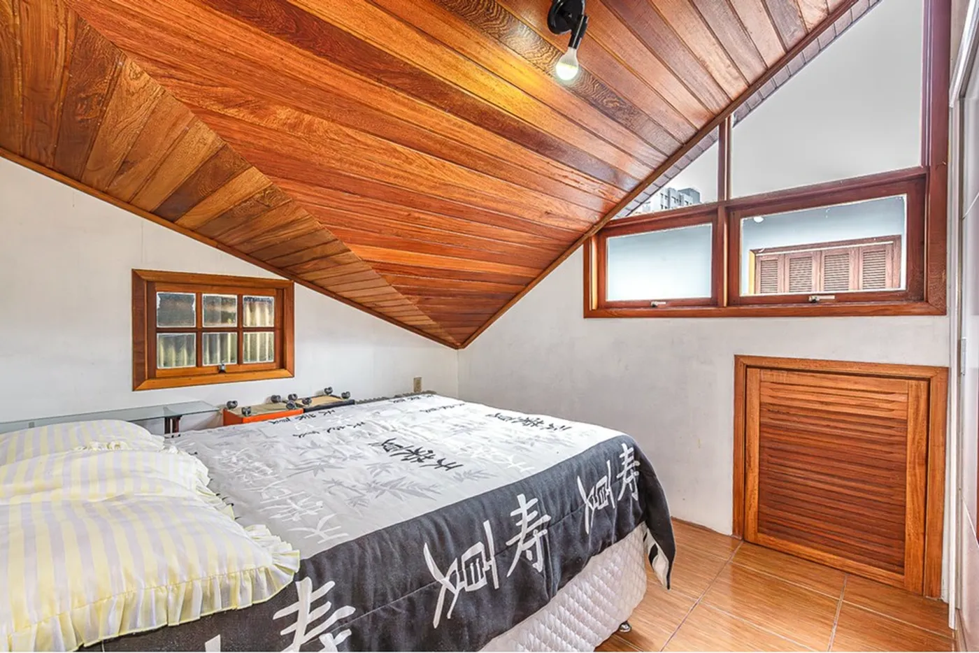 VIEJMDC 94 Casa 612481038-43 - REMAX Andar de Cima Exclusividades