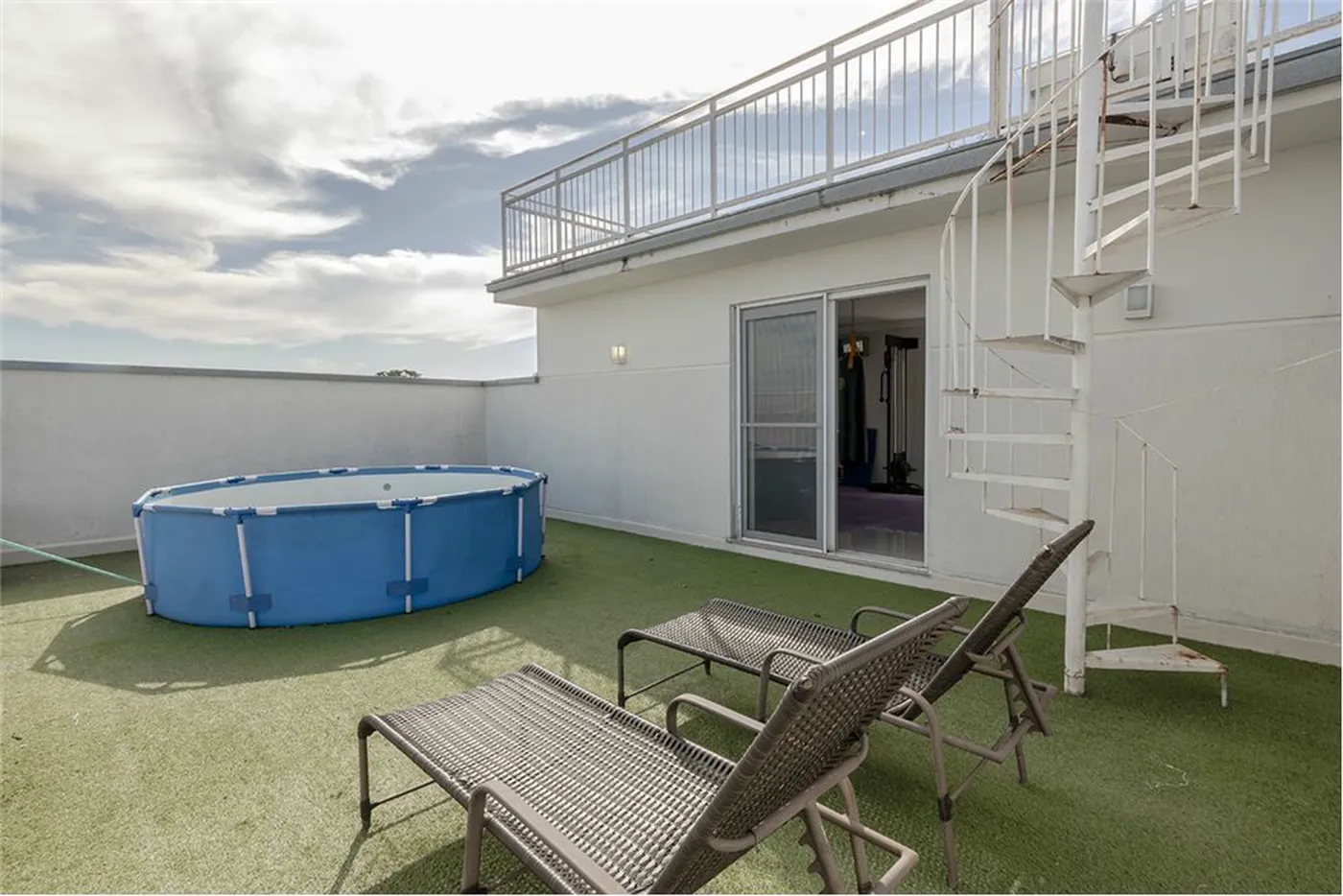 VAG 333 Casa 612481038-48 - REMAX Andar de Cima Exclusividades