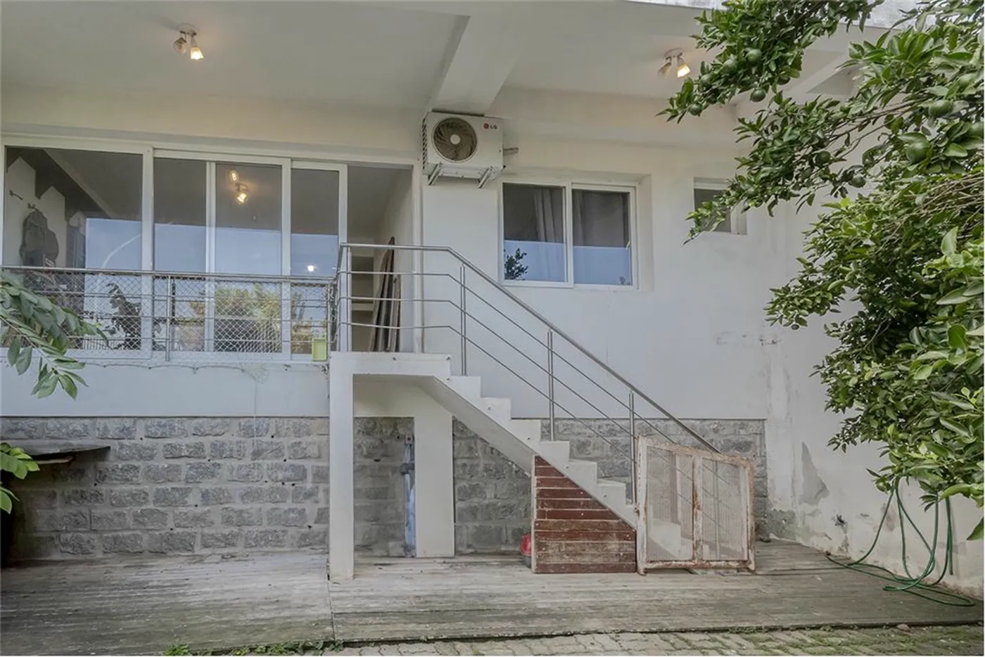 VAG 333 Casa 612481038-48 - REMAX Andar de Cima Exclusividades