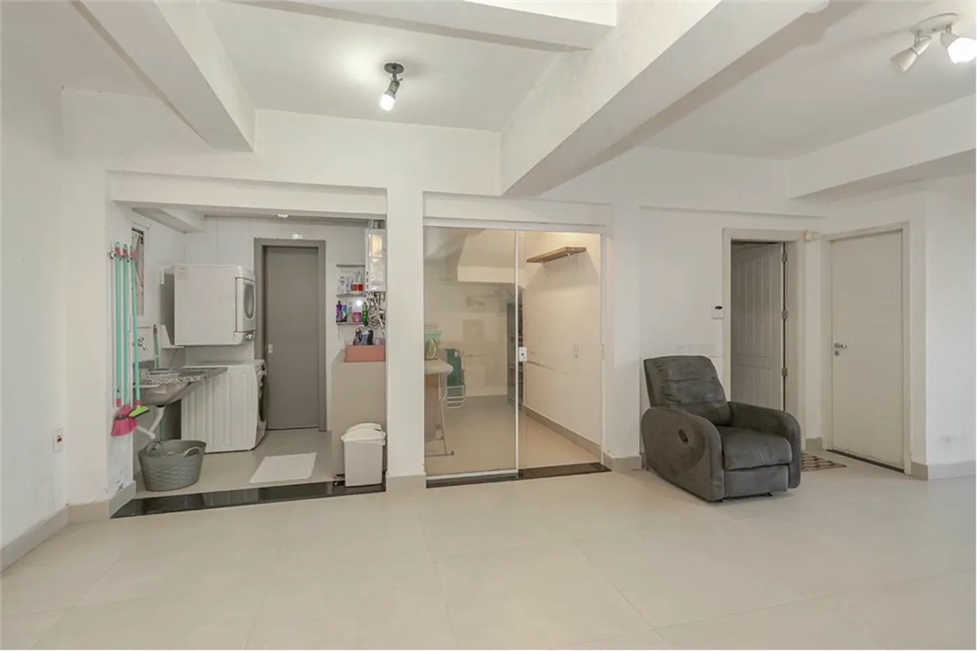 VAG 333 Casa 612481038-48 - REMAX Andar de Cima Exclusividades