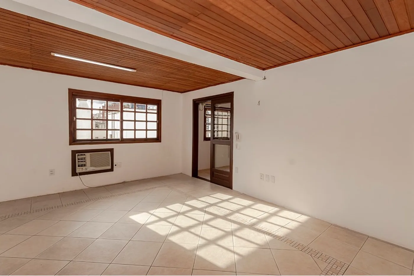 MSDFA 793 Apto 612481038-45 - REMAX Andar de Cima Exclusividades