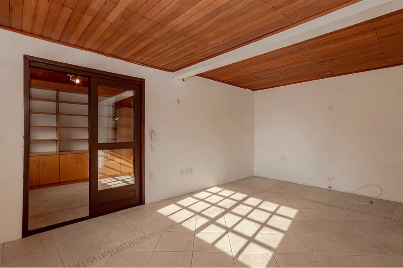 MSDFA 793 Apto 612481038-45 - REMAX Andar de Cima Exclusividades