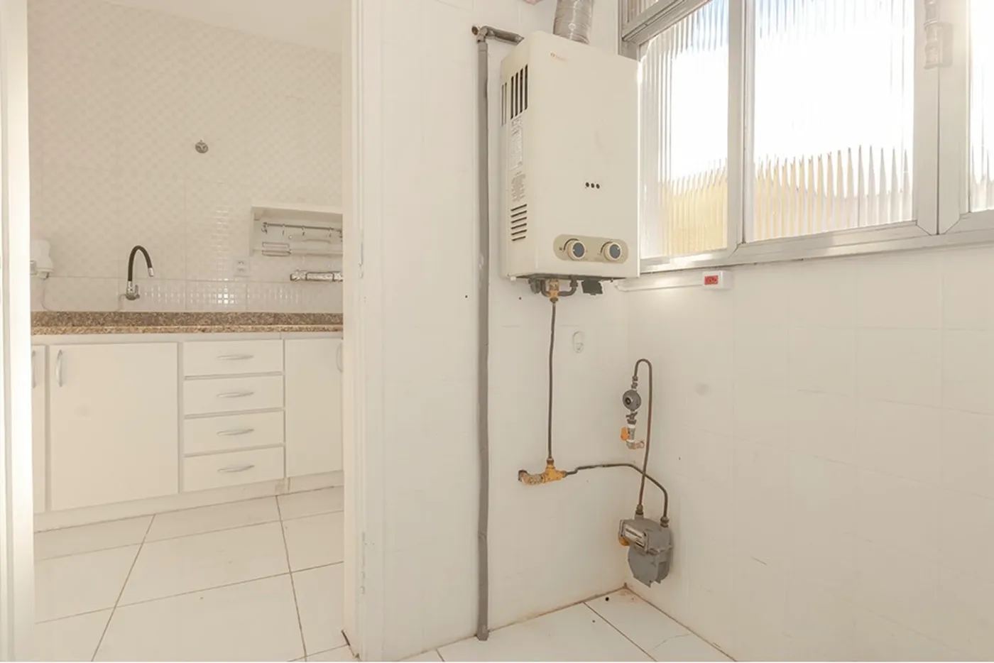 MSDFA 793 Apto 612481038-45 - REMAX Andar de Cima Exclusividades