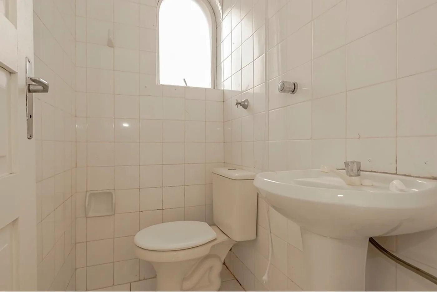 MSDFA 793 Apto 612481038-45 - REMAX Andar de Cima Exclusividades