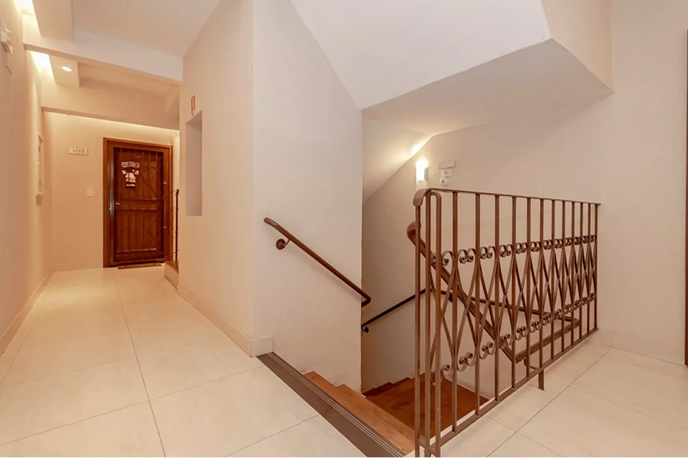 MSDFA 793 Apto 612481038-45 - REMAX Andar de Cima Exclusividades