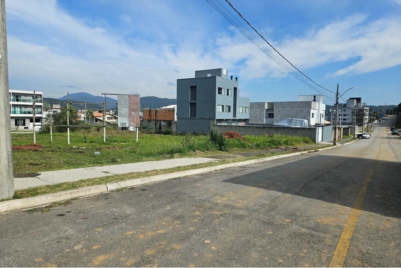 BDBHDAF 600 Lote 590231111-60 - REMAX Dream On Exclusividades BDBHDAF 600 Lote 590231111-60 - REMAX Dream On Exclusividades