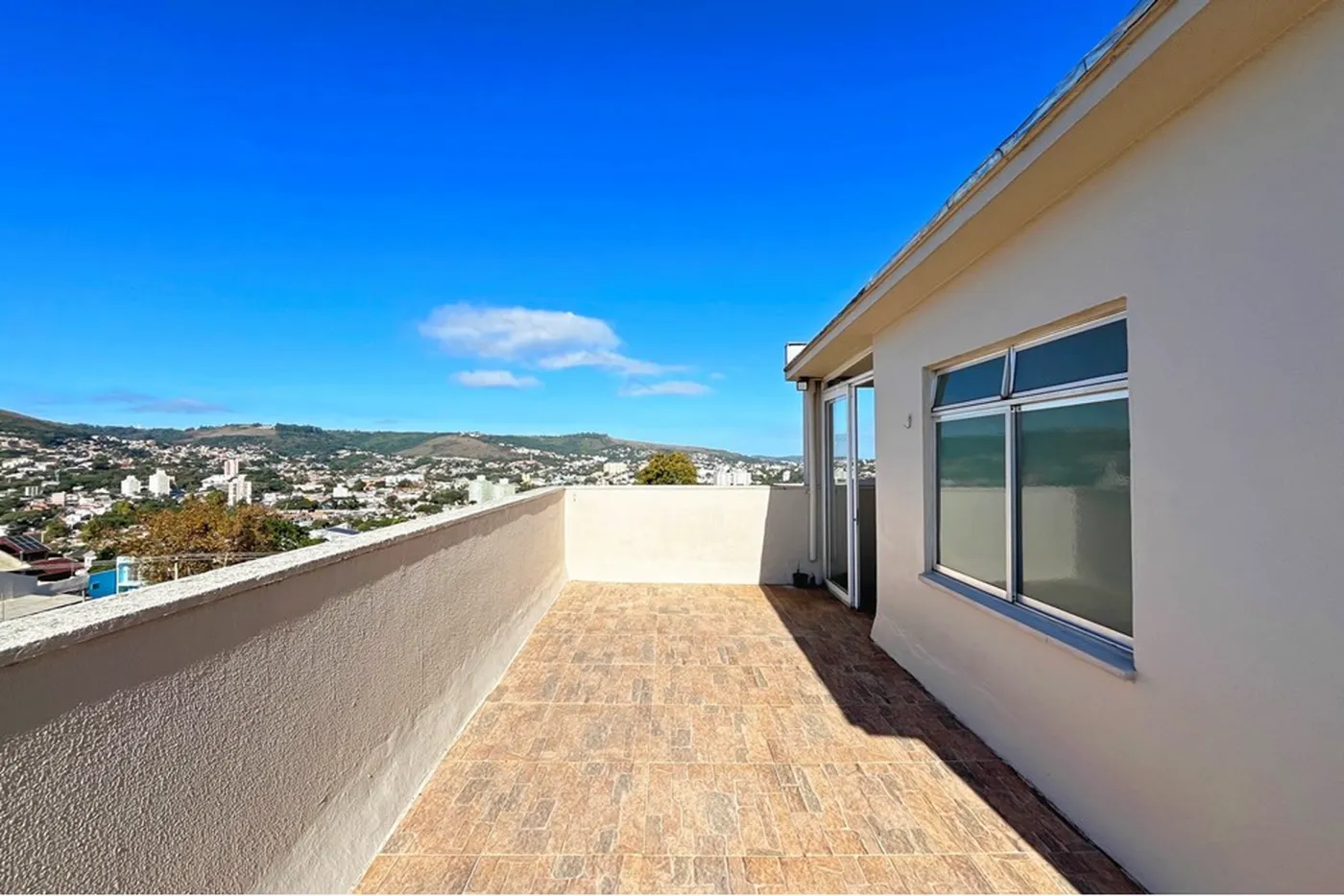 SADR 610 Apto 610291022-38 - REMAX Capital Park Exclusividades