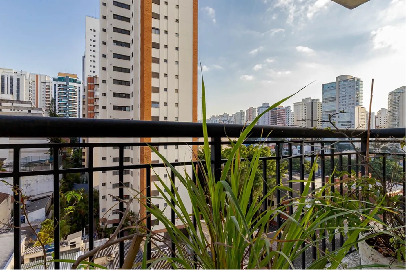 SCT 275 Apto 601081062-57 - REMAX Lepex Exclusividades