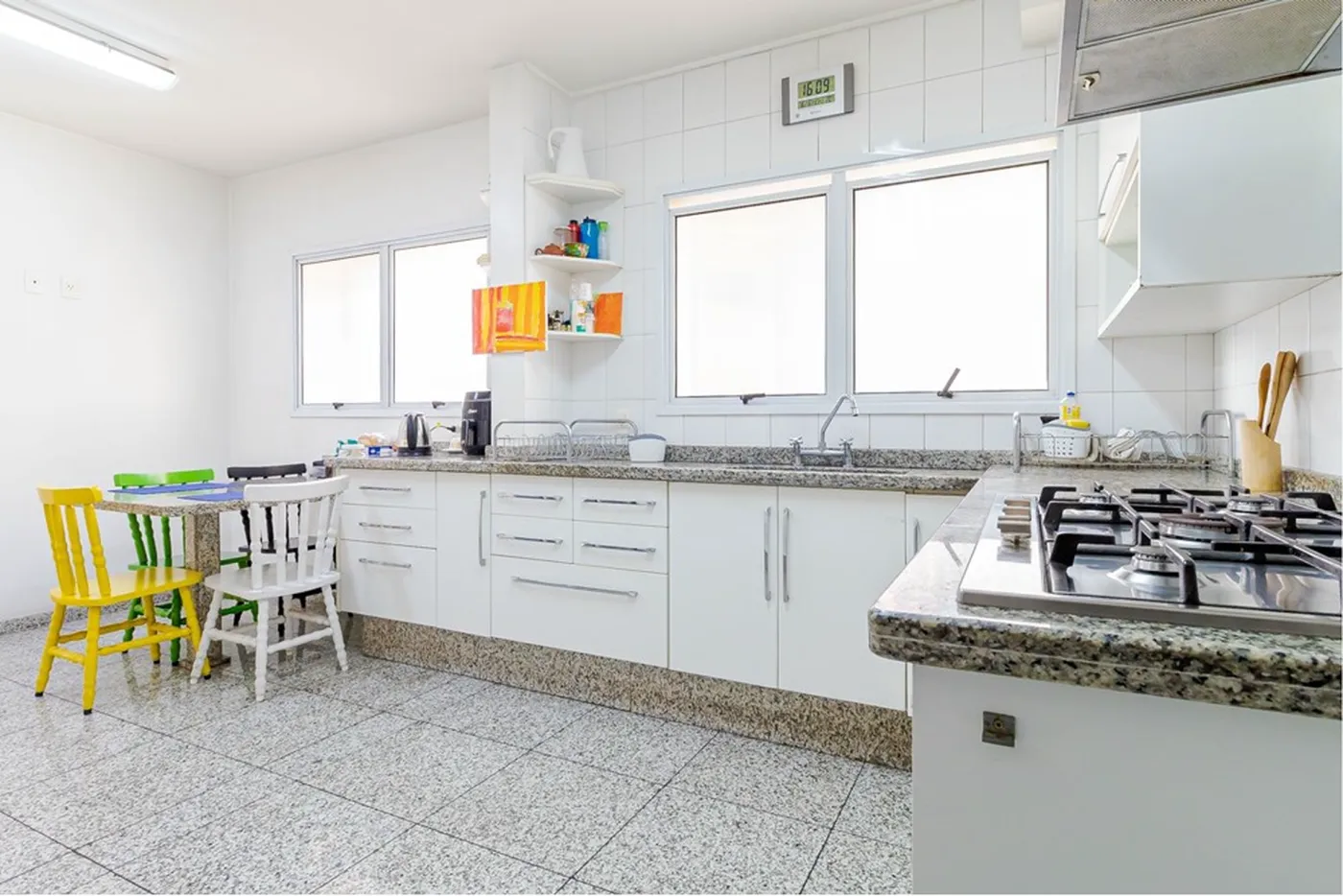 SCT 275 Apto 601081062-57 - REMAX Lepex Exclusividades