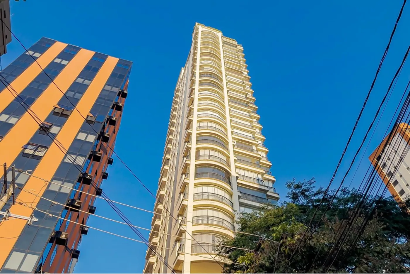 SCT 275 Apto 601081062-57 - REMAX Lepex Exclusividades