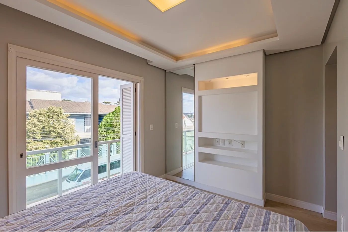 VIPVDC 330 612521047-22 - REMAX Place Exclusividades VIPVDC 330 612521047-22 - REMAX Place Exclusividades