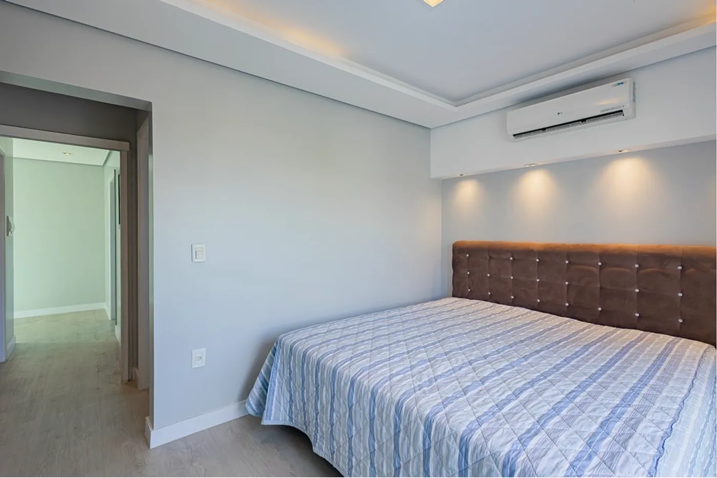 VIPVDC 330 612521047-22 - REMAX Place Exclusividades VIPVDC 330 612521047-22 - REMAX Place Exclusividades