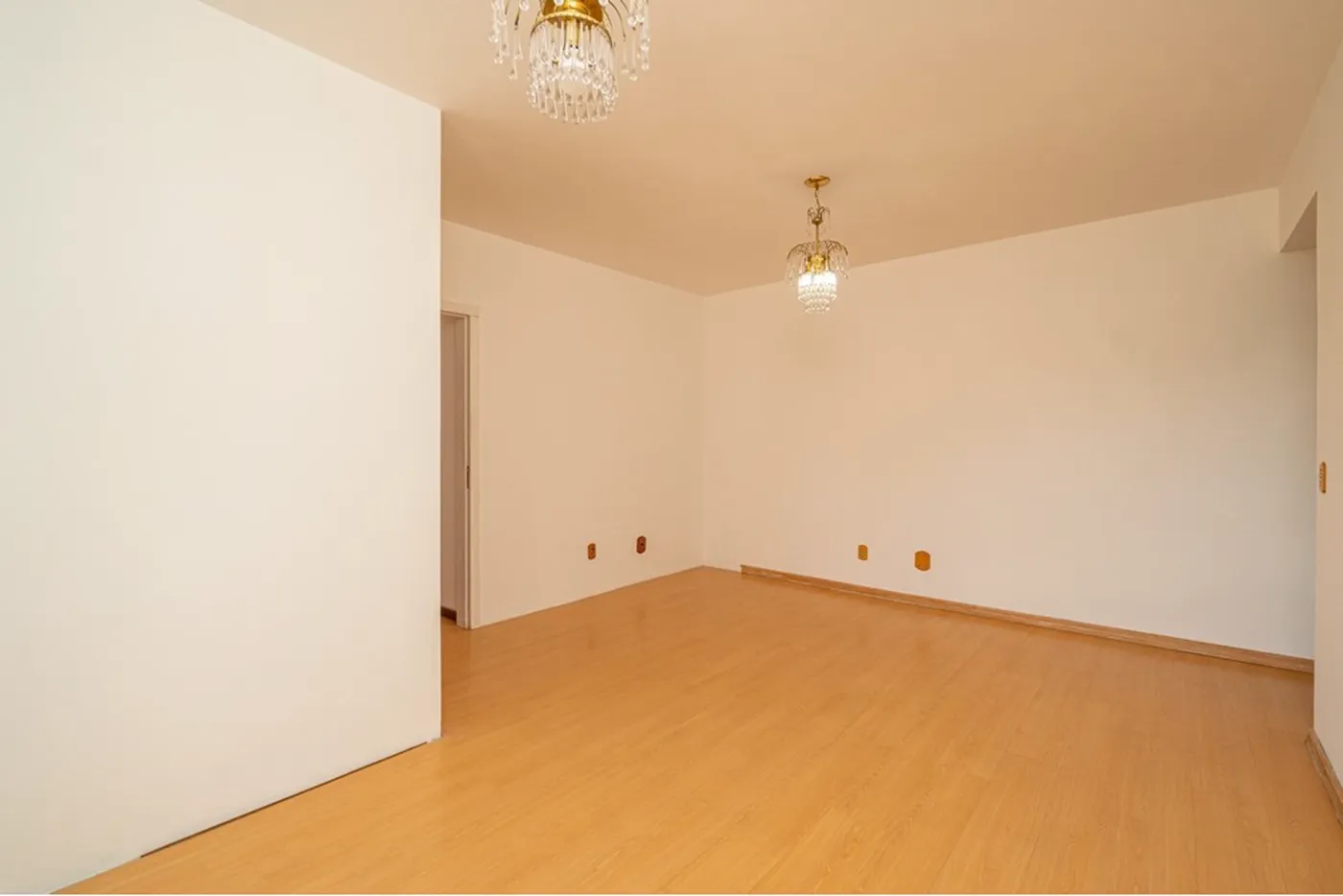 MDI 160 Apto 612481029-148 - REMAX Andar de Cima Exclusividades