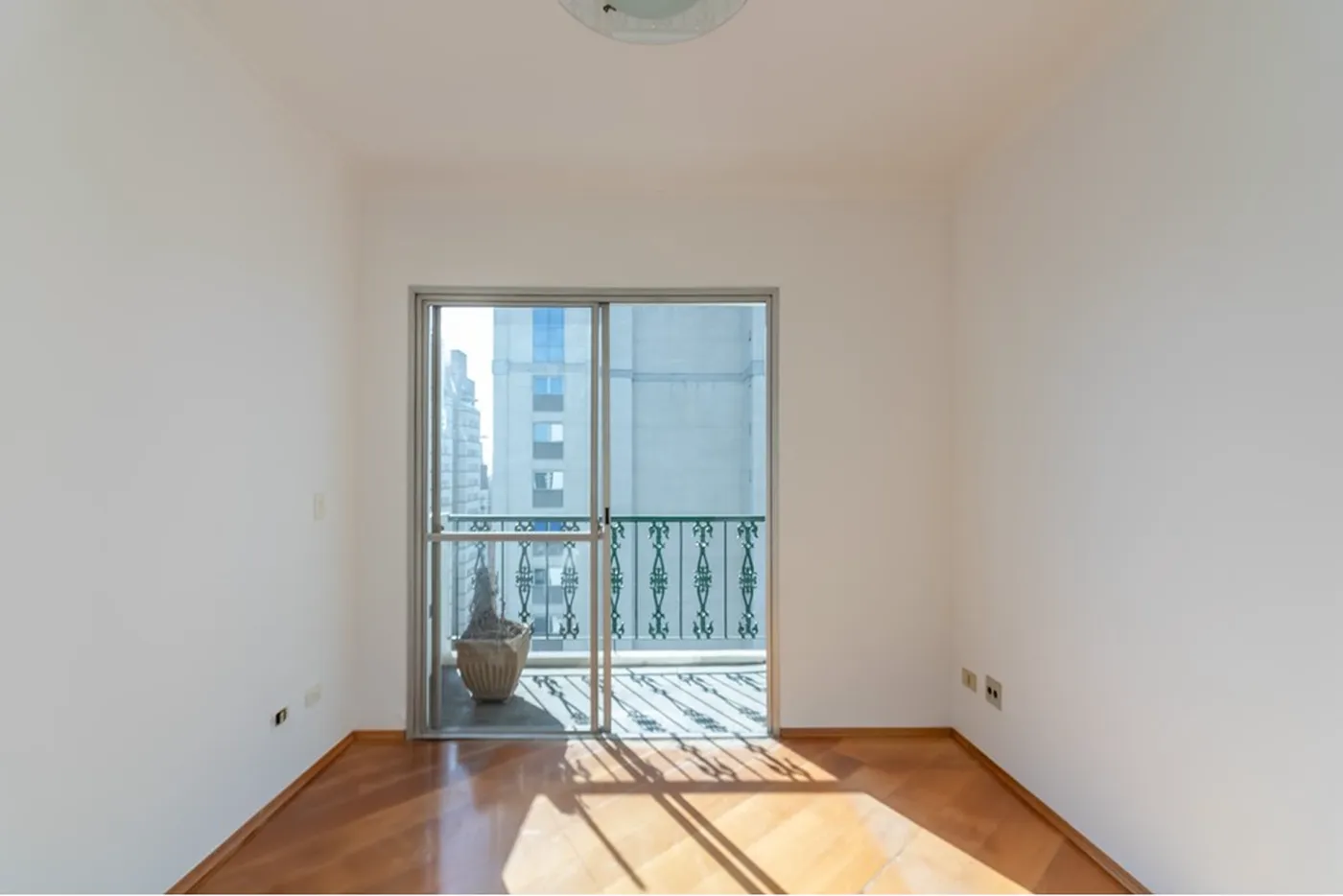 IBU 333 Apto 601481005-194 - REMAX Comunità Exclusividades