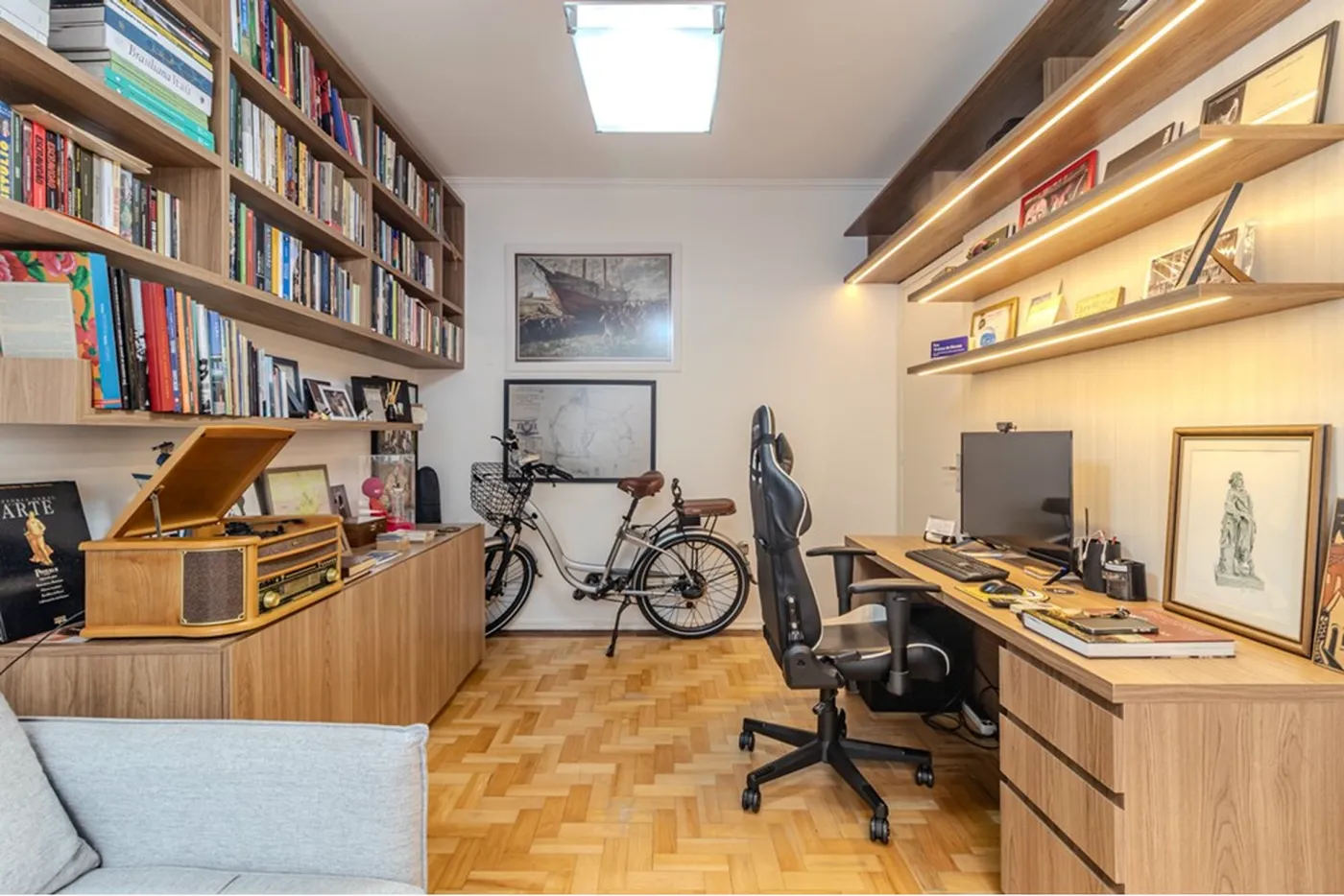 RBVM 40 Apto 612481060-15 - REMAX Andar de Cima Exclusividades