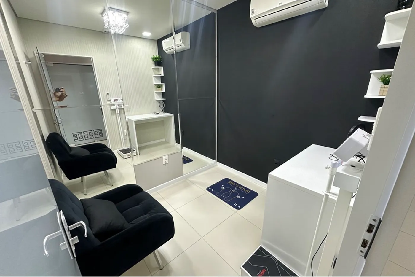 C2 1100 Loja 590231101-40 - REMAX Dream On Exclusividades C2 1100 Loja 590231101-40 - REMAX Dream On Exclusividades