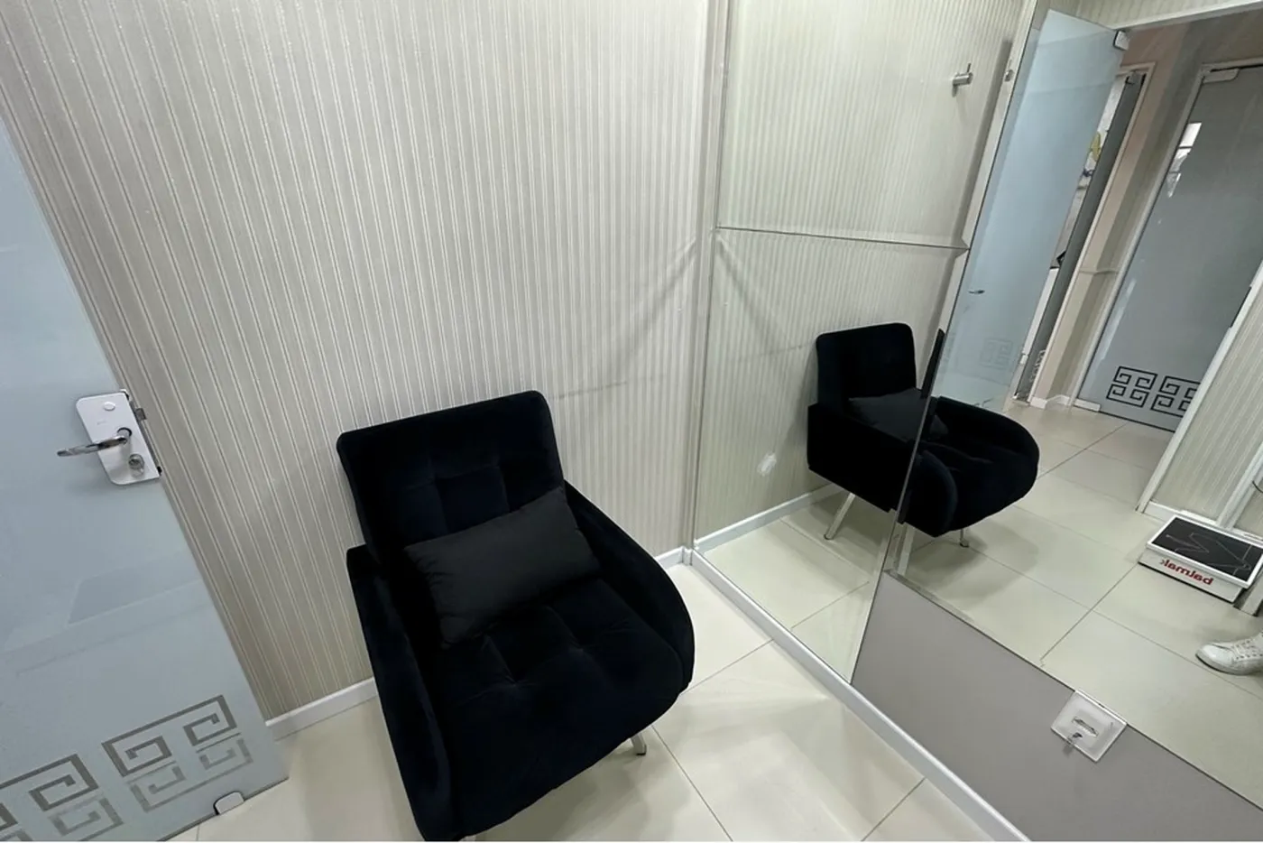 C2 1100 Loja 590231101-40 - REMAX Dream On Exclusividades C2 1100 Loja 590231101-40 - REMAX Dream On Exclusividades