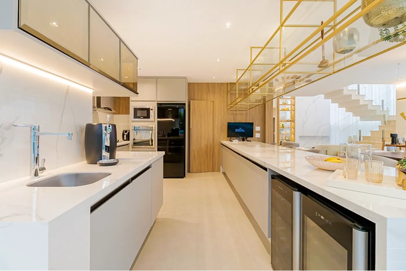 AI 106 601081011-52 - REMAX Lepex Exclusividades