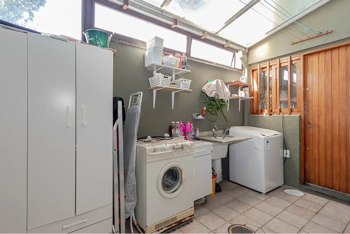 IF 427 Casa 612521072-18 - REMAX Place Exclusividades IF 427 Casa 612521072-18 - REMAX Place Exclusividades