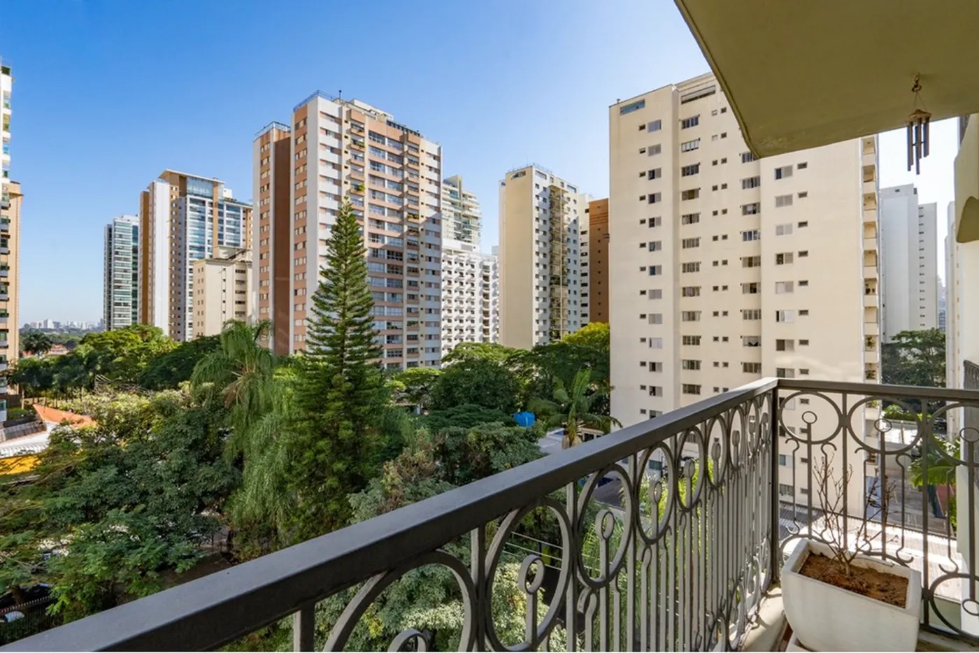 CBADMS 1212 Apto 601241044-37 - REMAX Ville Exclusividades