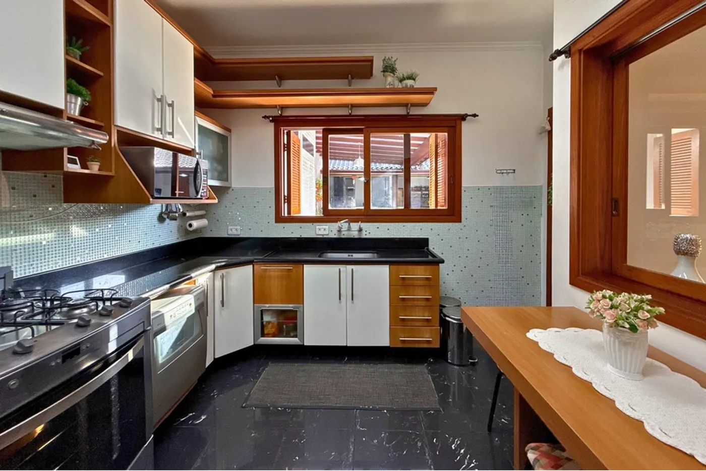 SJI 126 Casa 610241038-7 - REMAX 520 Exclusividades SJI 126 Casa 610241038-7 - REMAX 520 Exclusividades