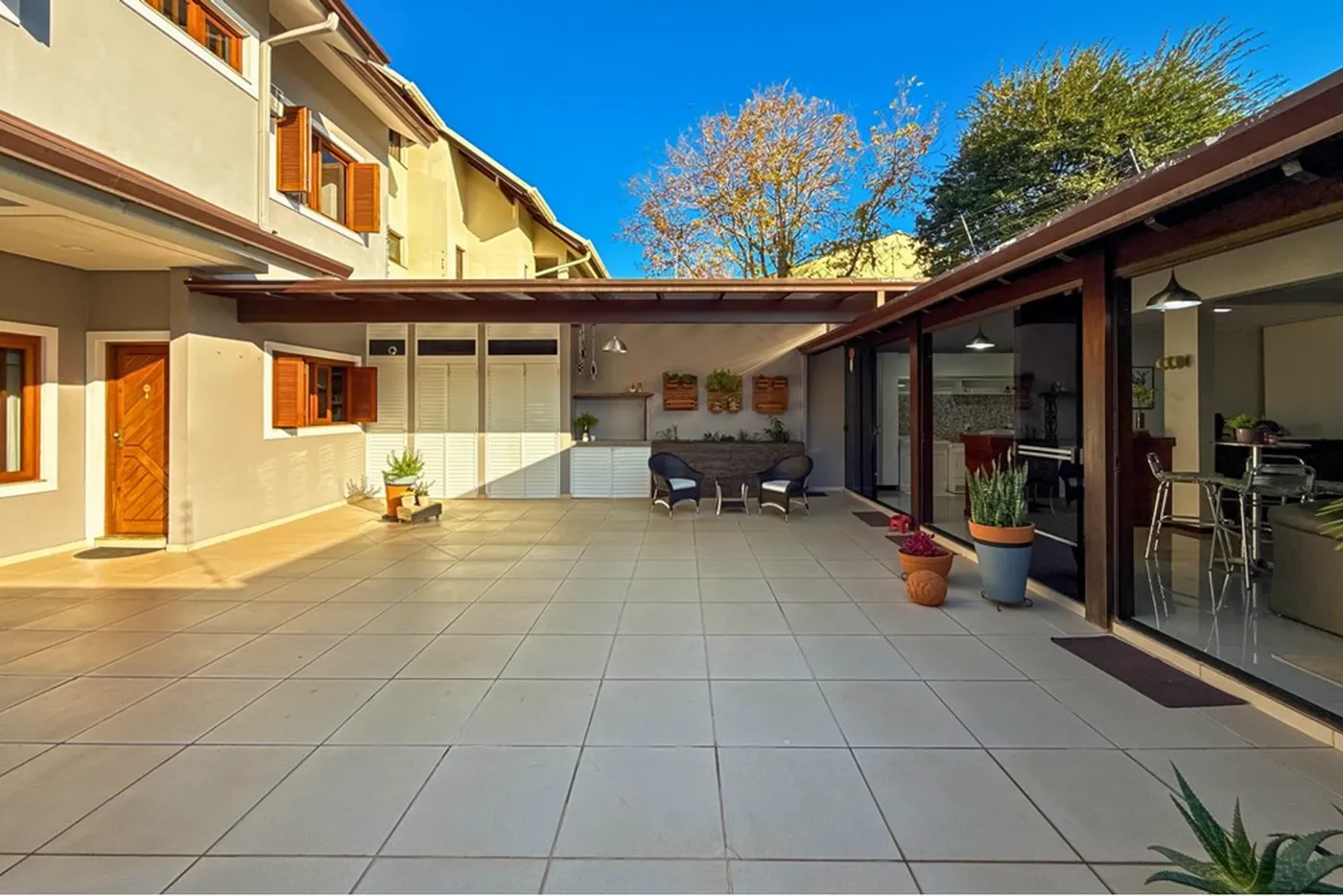 SJI 126 Casa 610241038-7 - REMAX 520 Exclusividades SJI 126 Casa 610241038-7 - REMAX 520 Exclusividades