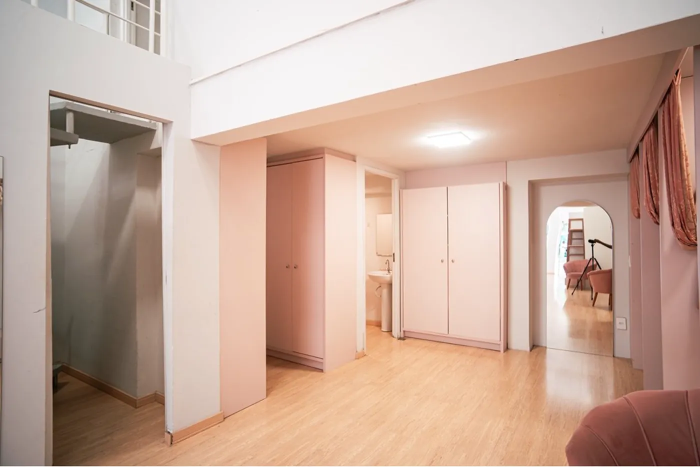 CDL 14 Loja 590231101-42 - REMAX Dream On Exclusividades CDL 14 Loja 590231101-42 - REMAX Dream On Exclusividades