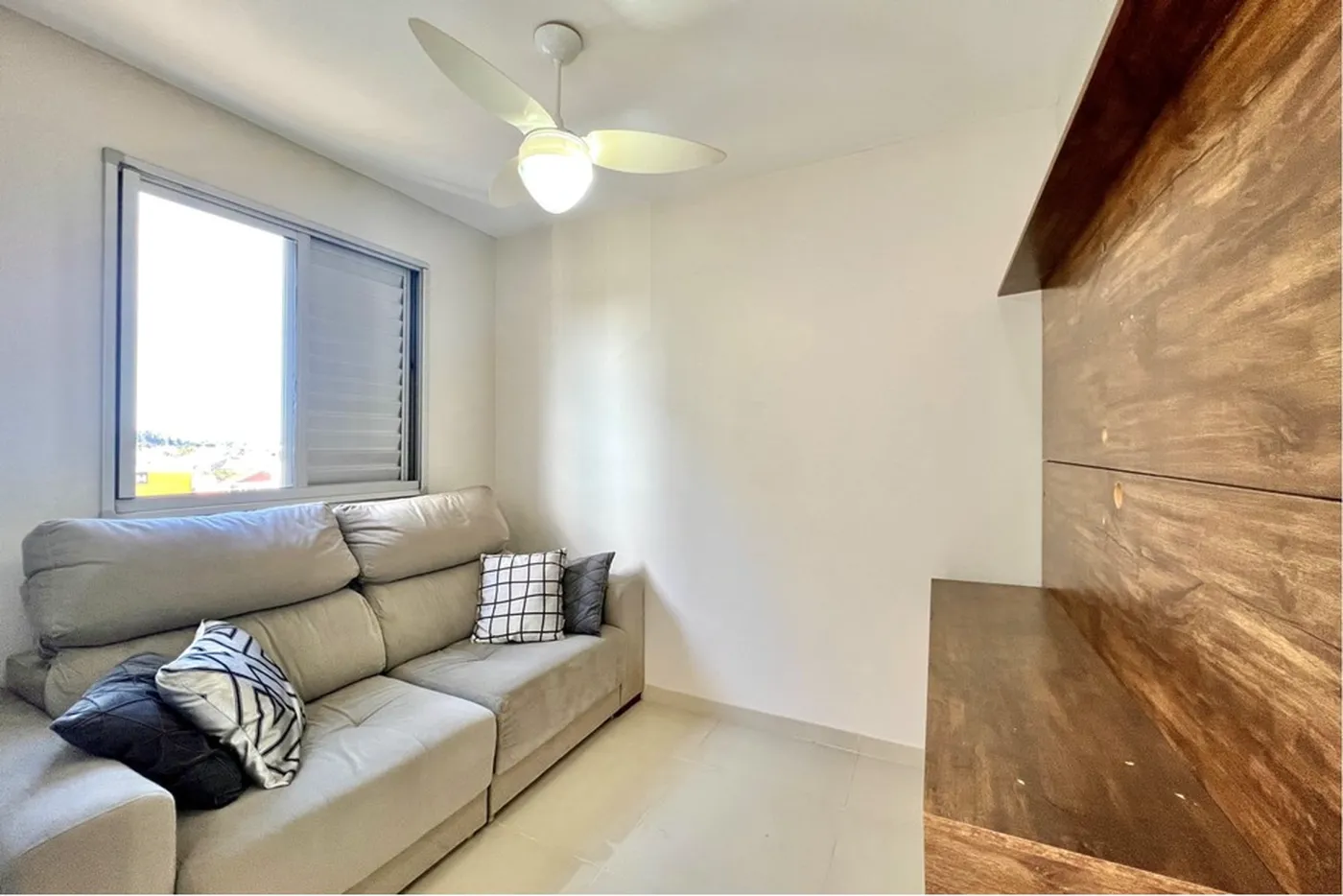 IADJ 50 Apto 610241012-188 - REMAX 520 Exclusividades IADJ 50 Apto 610241012-188 - REMAX 520 Exclusividades