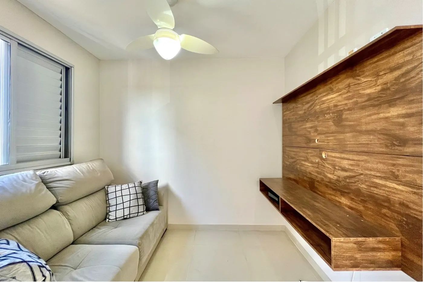 IADJ 50 Apto 610241012-188 - REMAX 520 Exclusividades IADJ 50 Apto 610241012-188 - REMAX 520 Exclusividades