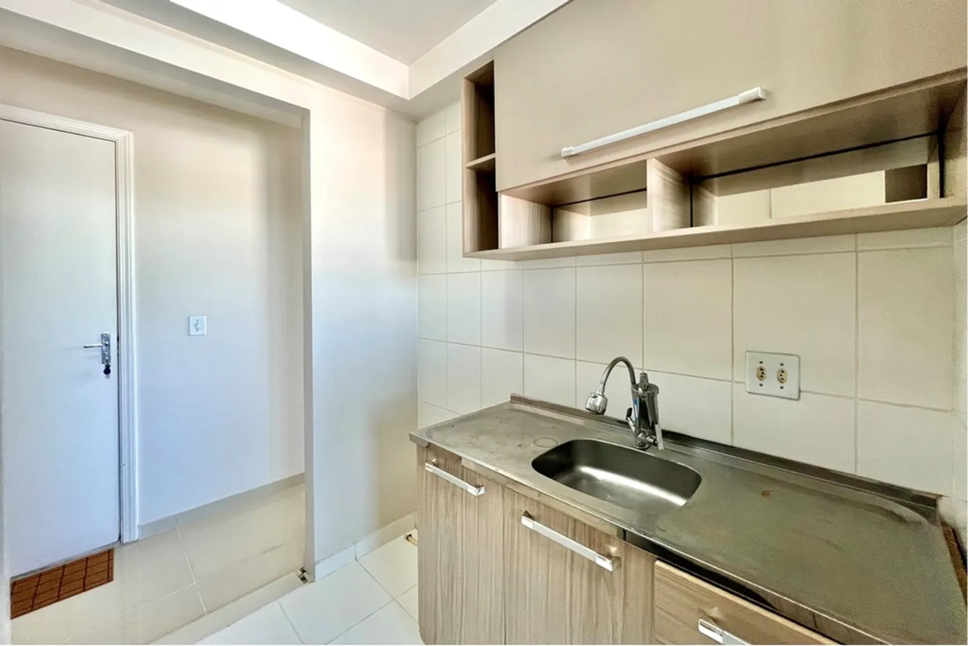 IADJ 50 Apto 610241012-188 - REMAX 520 Exclusividades IADJ 50 Apto 610241012-188 - REMAX 520 Exclusividades