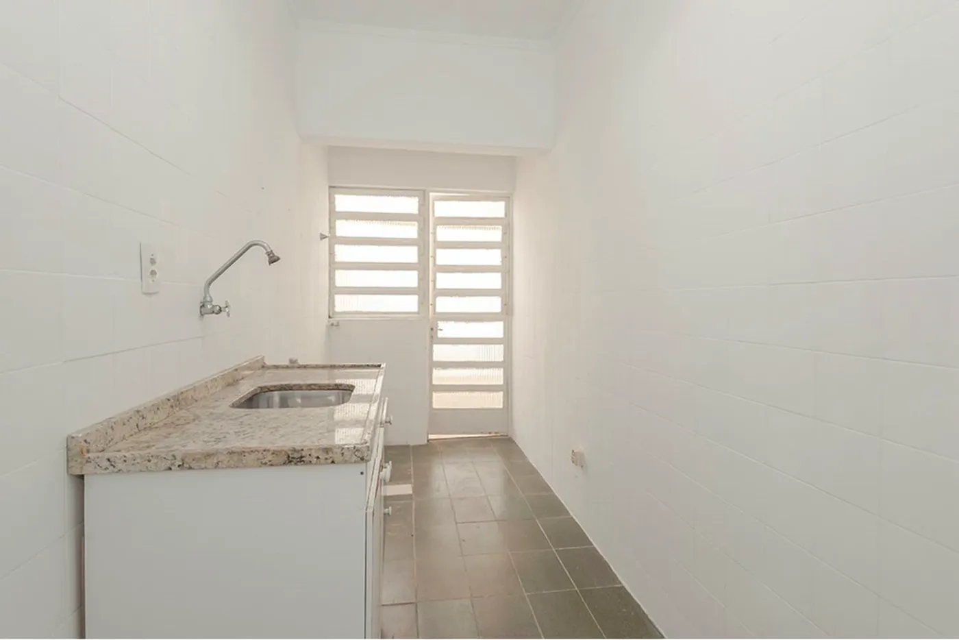 MDBDT 241 Apto 612521075-9 - REMAX Place Exclusividades MDBDT 241 Apto 612521075-9 - REMAX Place Exclusividades