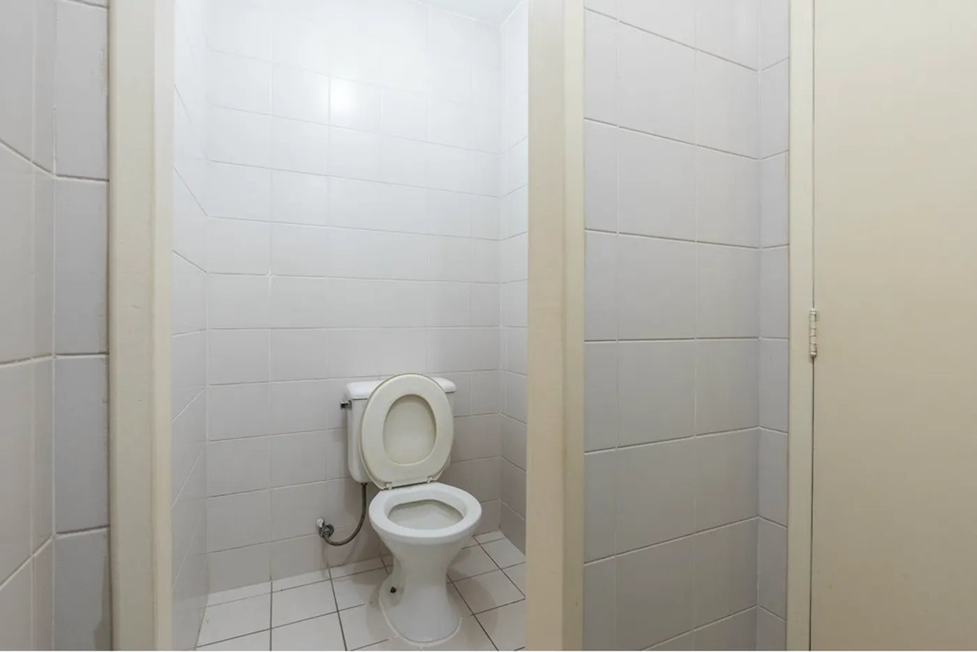 SAAP 1000 Sala 601971032-109 - REMAX Empire Exclusividades SAAP 1000 Sala 601971032-109 - REMAX Empire Exclusividades