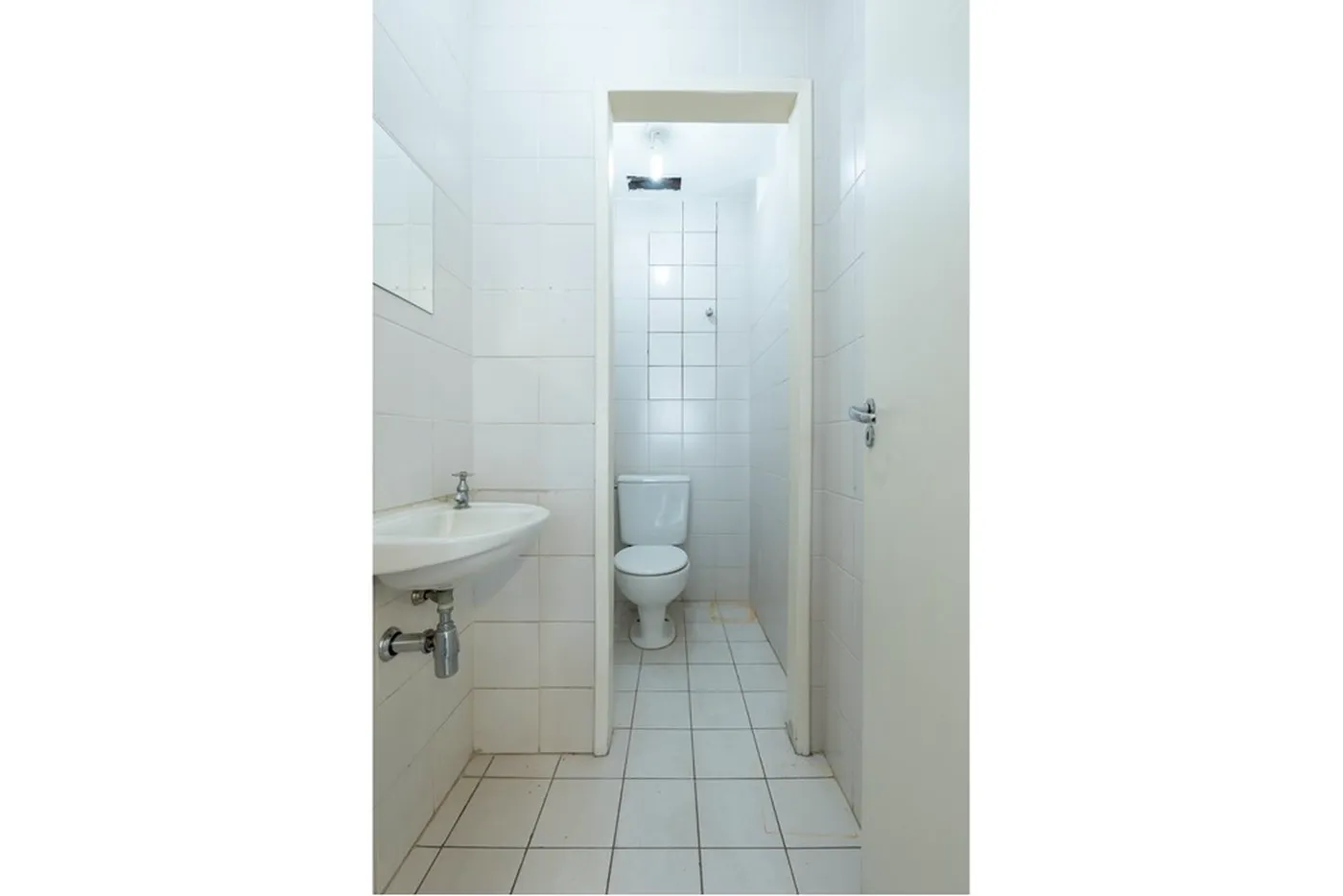 SAAP 1000 Sala 601971032-109 - REMAX Empire Exclusividades SAAP 1000 Sala 601971032-109 - REMAX Empire Exclusividades